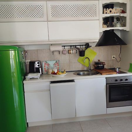 Aska Apartment Bar Bagian luar foto